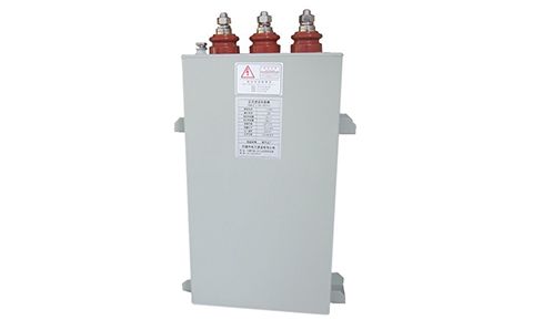 電容器在直流穩(wěn)態(tài)電路中可有電流通過(guò)？